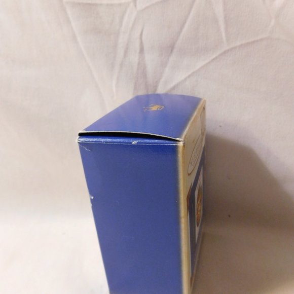 Hallmark Winnie The Pooh A sticky Situation Ornament Collector's Series 2004 - Picture 5 of 9